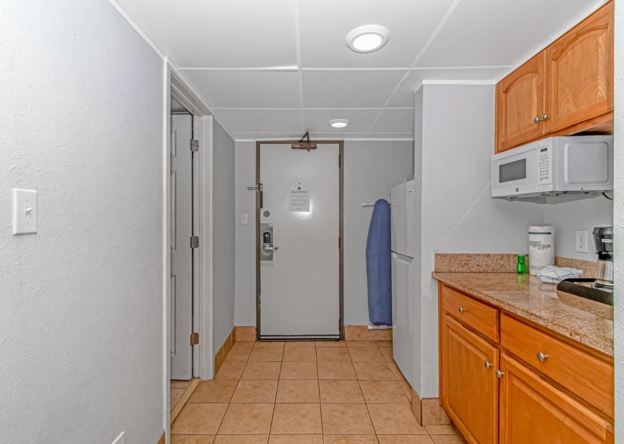 Ocean Reef Resort - Direct Oceanfront Studio - Nicely Updated! Perfect For 2-4 Guests! Unit 401 شاطئ ميرتل المظهر الخارجي الصورة